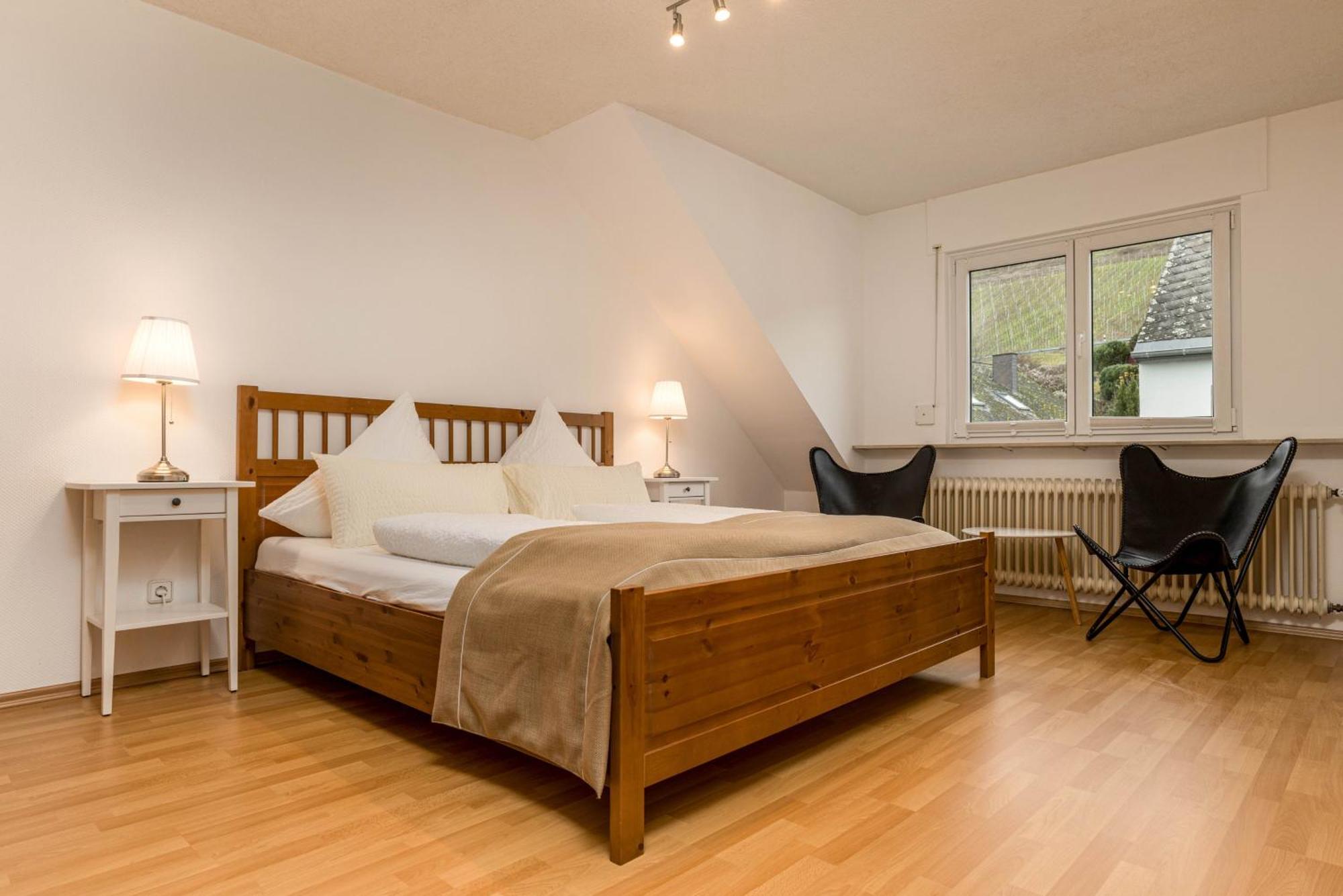 Riesling Appartement For 2 - 4 People - Billiards - Balcony With Mosel View - Parking - Wine Barrel Bar - Fully Equipped Kitchen - Netflix - Waiputv - 3 Km From Cochem Клоттен Экстерьер фото
