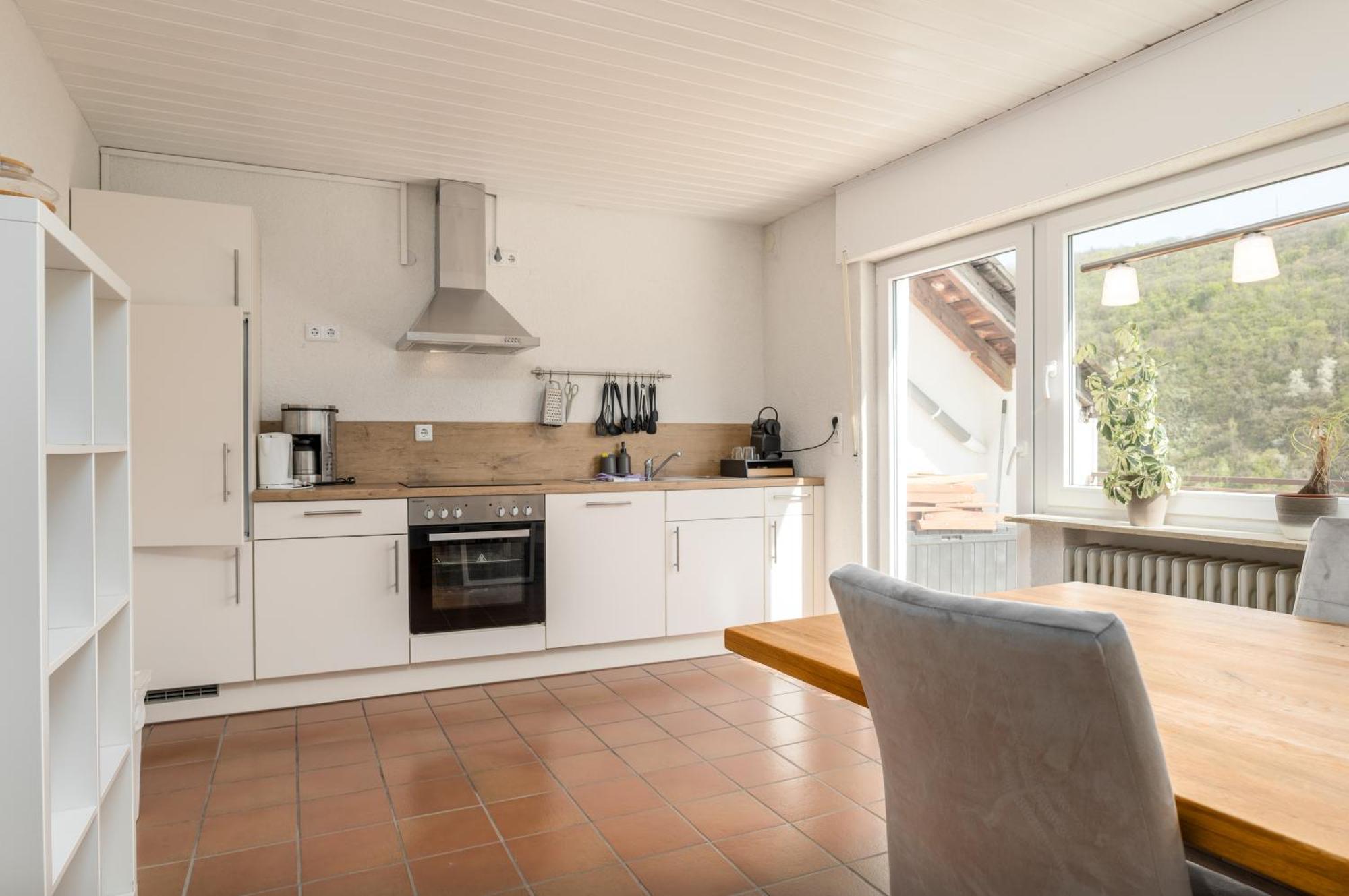 Riesling Appartement For 2 - 4 People - Billiards - Balcony With Mosel View - Parking - Wine Barrel Bar - Fully Equipped Kitchen - Netflix - Waiputv - 3 Km From Cochem Клоттен Экстерьер фото