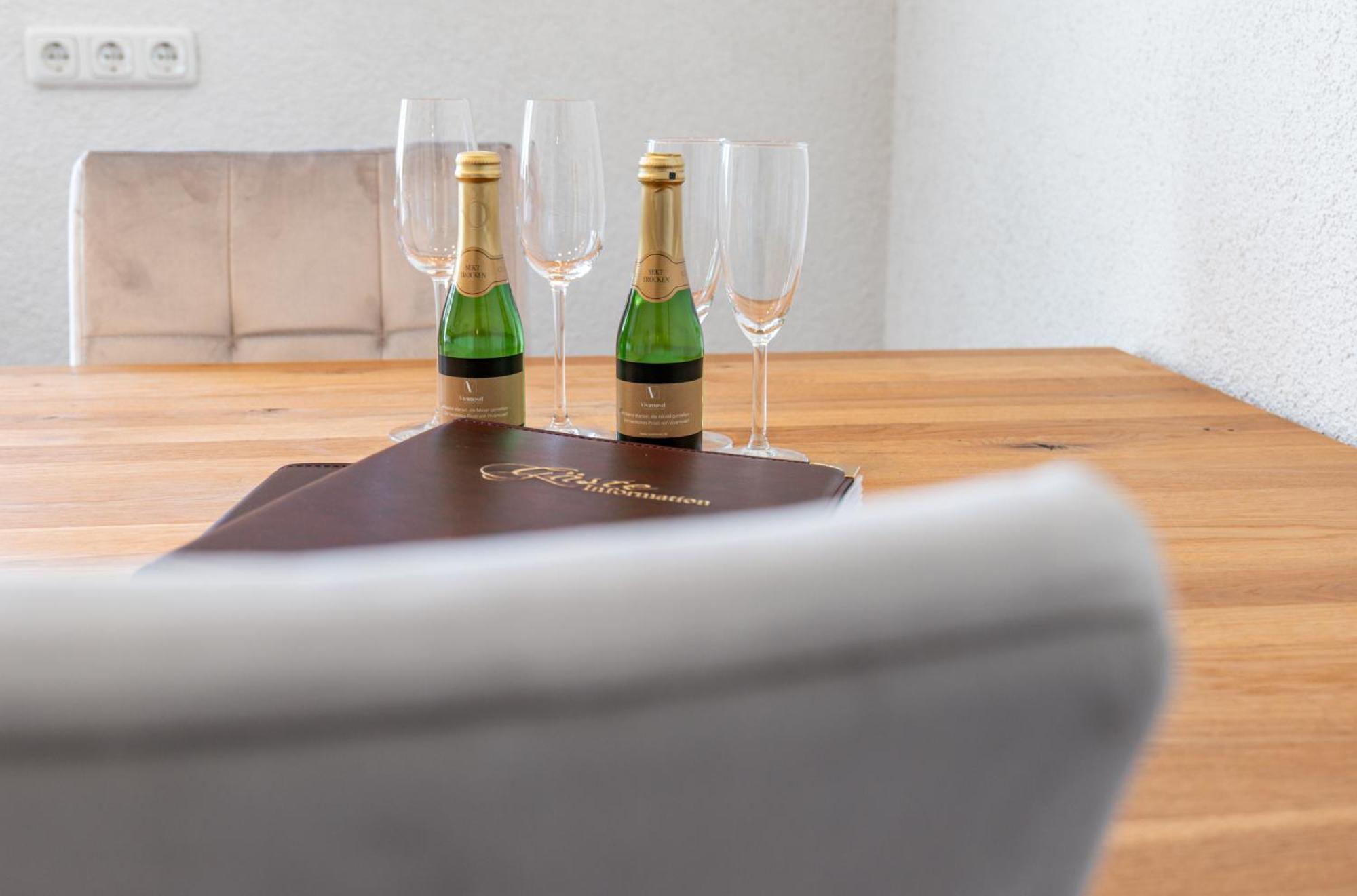 Riesling Appartement For 2 - 4 People - Billiards - Balcony With Mosel View - Parking - Wine Barrel Bar - Fully Equipped Kitchen - Netflix - Waiputv - 3 Km From Cochem Клоттен Экстерьер фото